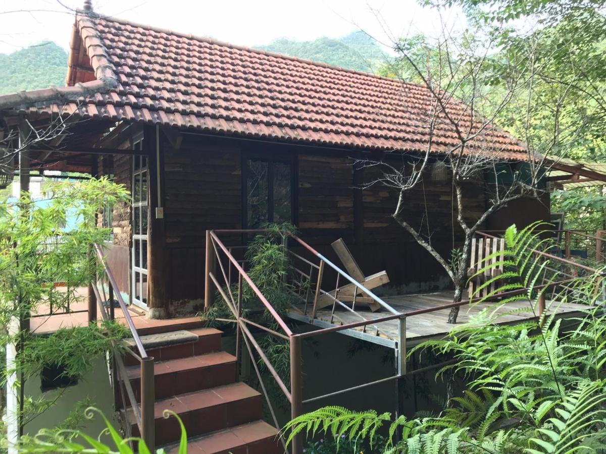 House By Lake Hotell Moc Chau Eksteriør bilde