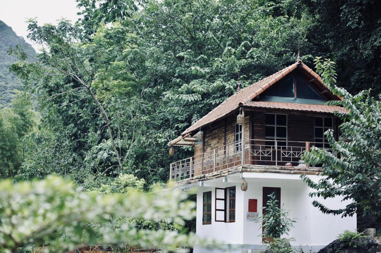 House By Lake Hotell Moc Chau Eksteriør bilde