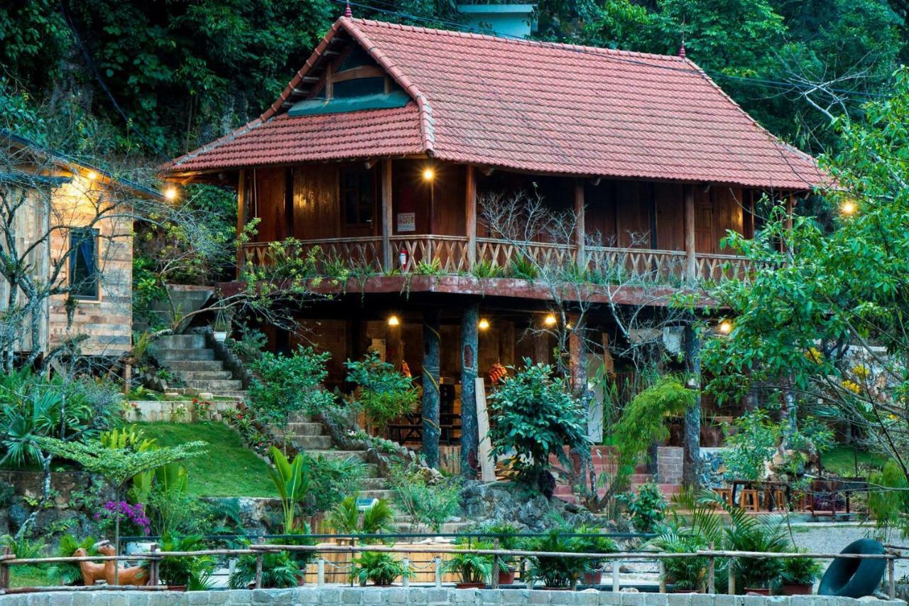House By Lake Hotell Moc Chau Eksteriør bilde